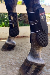 tri zone airlite tendon boots