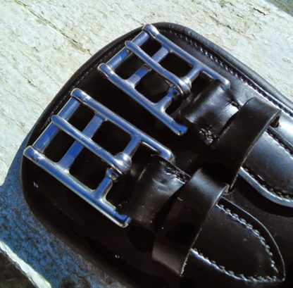 roller buckles and keepers on amerigo girth