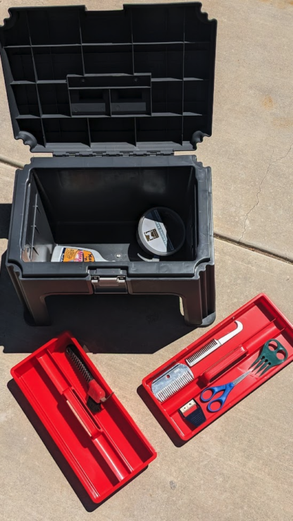 horse braiding box